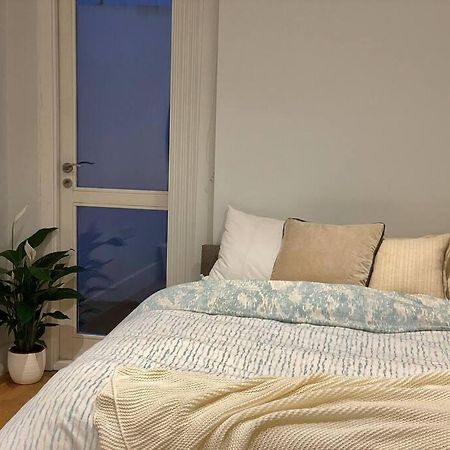 2Bdr Modern Apartment In Hammersmith West Londra Dış mekan fotoğraf