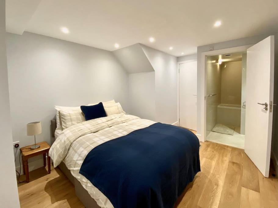 2Bdr Modern Apartment In Hammersmith West Londra Dış mekan fotoğraf