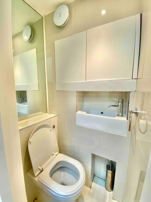 2Bdr Modern Apartment In Hammersmith West Londra Dış mekan fotoğraf