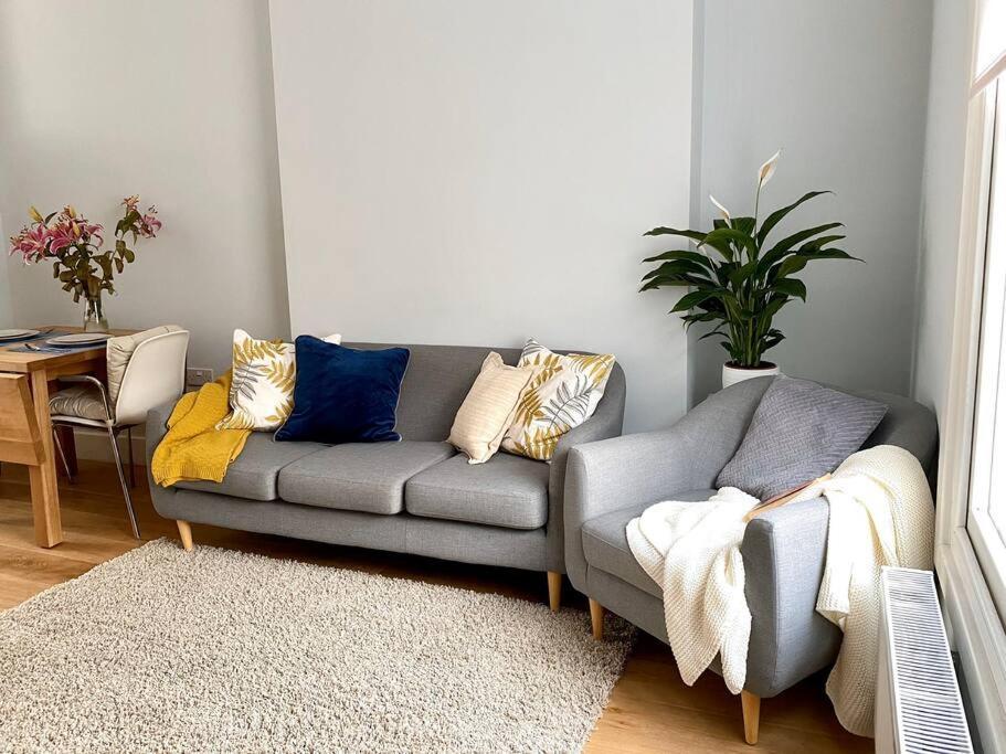 2Bdr Modern Apartment In Hammersmith West Londra Dış mekan fotoğraf